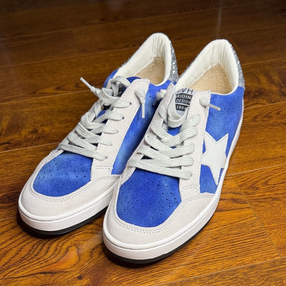 Vintage Havana Blue and Gray Sneakers